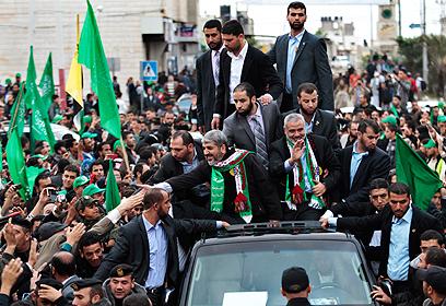 Tragedi Politik Antara Riyad, Doha, dan Hamas 