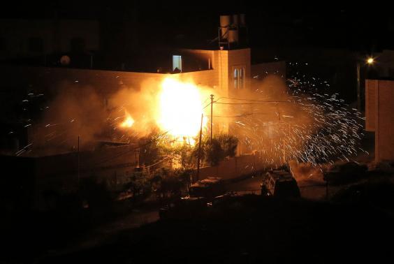 Pesawat Tempur Israel Bombardir 34 Tempat di Jalur Gaza