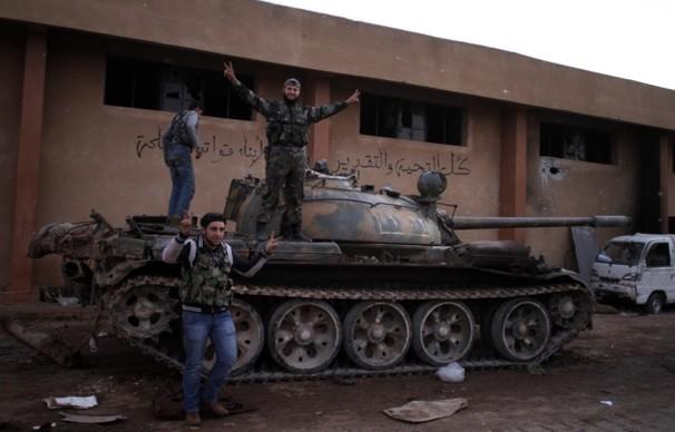 Pejuang Suriah Rebut Pangkalan Militer Di Utara Rampas Sejumlah Besar