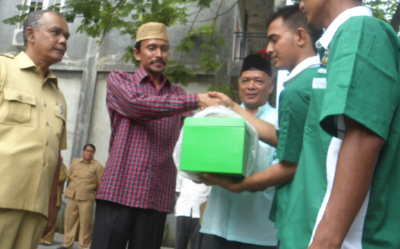 Baitul Mal Banda Aceh Bantu 46 Pemuda Putus Sekolah dan Warga Miskin