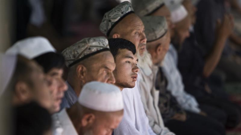 Aktivis: Cina Memusnahkan Budaya Etnis Muslim Uighur
