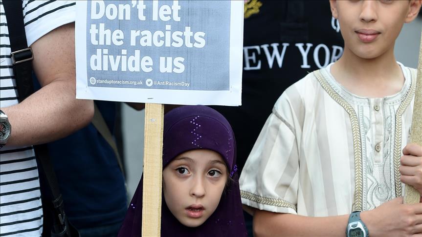 Banyak Muslim Inggris harus Menderita Akibat Ancaman Serangan