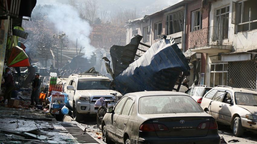 Trump Bersumpah Balas Dendam pada Taliban Setelah Bom Ambulans di Kabul 