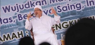 Sekjen FUI Ditangkap, Ahok Sebaliknya, Ustadz Tengku: Apa karena Dia Kaya & Bukan Pribumi? Jawab!