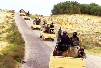 Pejuang Islamic State Penggal 4 Orang Mata-mata Pasukan Keamanan di Sinai Utara
