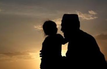 Ayah: Penyelamat Keluarga dari Api Neraka