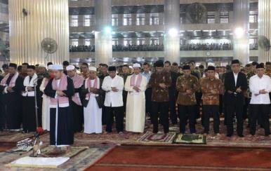 Hanya Mendapatkan Satu Rakaat Imam di Shalat Jumat