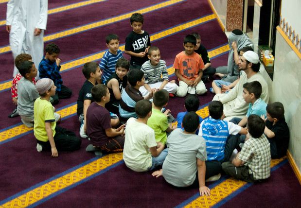 Memarahi dan Mengusir Anak-anak dari Masjid, STOP!