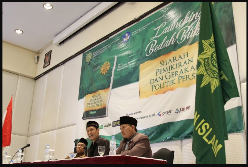 HMK Gelar Launching dan Bedah Buku Sejarah Pemikiran dan Gerakan Politik Persis