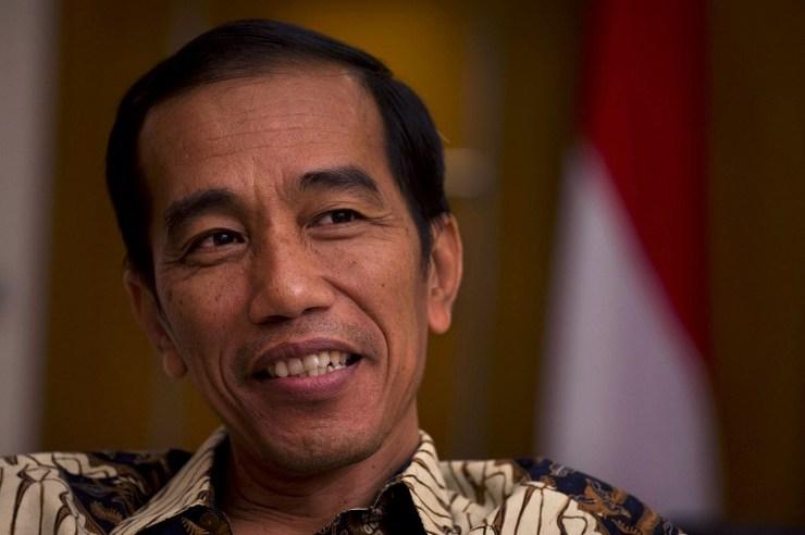 Direktur NCID: Apa Jokowi Pingin Dilempar Panci Sama Istrinya?